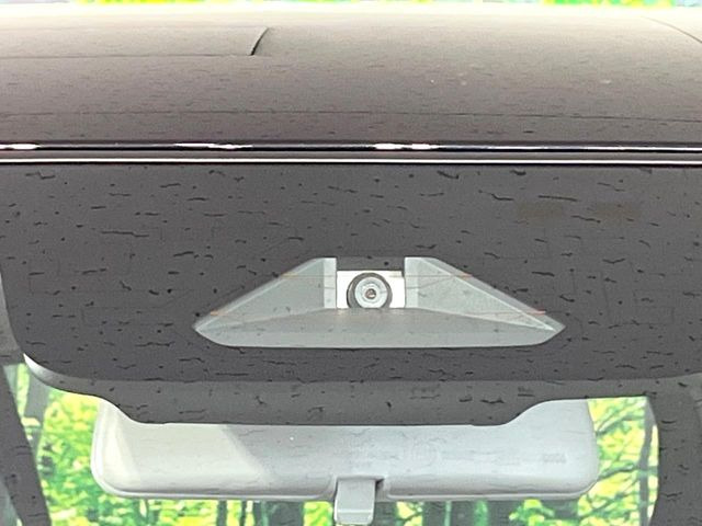 �y�X�Y�L �Z�[�t�e�B�T�|�[�g�z���s���ɑO���̎ԗ�����F�����A�Փ˂������Ȏ��͌x��ƃu���[�L�ŏՓˉ���Ɣ�Q�y�����A�V�X�g�B�����S�Ƀh���C�u�����y���݂��������܂��B