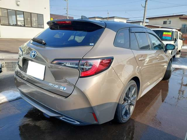 カローラツーリング1.8 ハイブリッド W×B