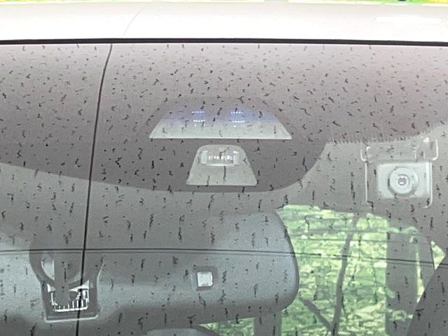 �y�V�e�B�u���[�L�A�N�e�B�u�V�X�e���z�ᑬ���s���ɑO���̎ԗ�����F�����A�Փ˂������Ȏ��͌x��ƃu���[�L�ŏՓˉ���Ɣ�Q�y�����A�V�X�g�B�����S�Ƀh���C�u�����y���݂��������܂��B