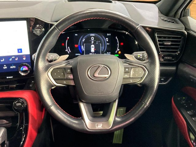 �y�����v�����X�e�A�����O�z�㎿�Ȋv���g�p���邱�ƂŁA��ɂ����������݂ƂĂ��^�]���₷���n���h���ł���