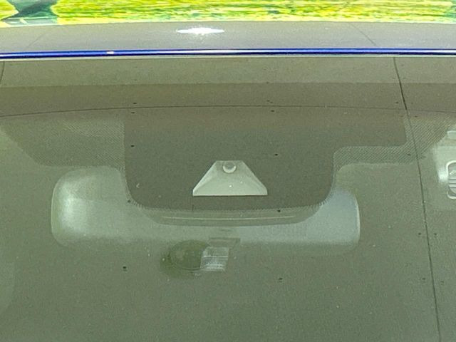 �y�g���^�Z�[�t�e�B�Z���X�z���s���ɑO���̎ԗ�����F�����A�Փ˂������Ȏ��͌x��ƃu���[�L�ŏՓˉ���Ɣ�Q�y�����A�V�X�g�B�����S�Ƀh���C�u�����y���݂��������܂��B