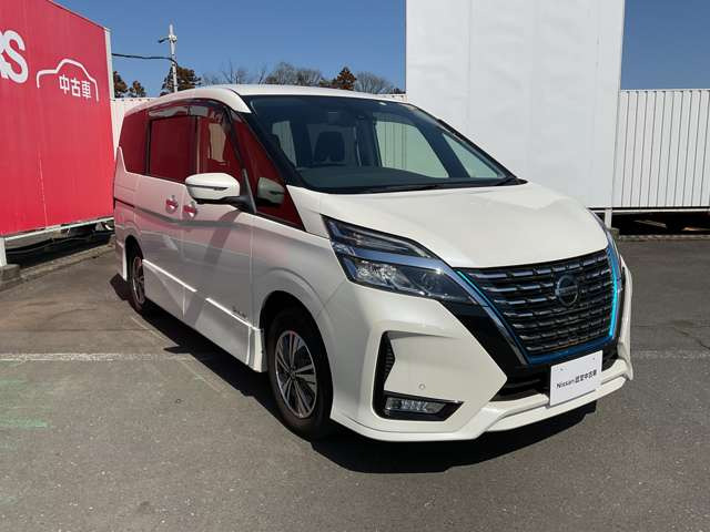 セレナ1.2 e-POWER ハイウェイスターV