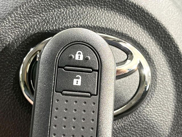 �y�X�}�[�g�L�[�z�J�o����|�P�b�g�ɓ��ꂽ�܂܂ł��h�A�̎{���E�������\�ȃX�}�[�g�L�[�𑕔��B�G���W���̃I���E�I�t�����J�M�����o���K�v����������Ƃ��Ă��֗��ł���