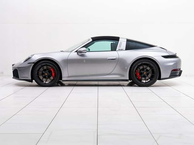 �y �A�y���^�F�蒆�Î� �z���Ђł̎ԗ��m�F�ɉ����A��O�ҋ@��2�Ђ֊Ӓ���˗����A�ԗ���Ԃ��`�F�b�N�B���i���̎��_�Ŗ�����s��������ΑΉ��A���S���Ă��͂��o���邨�Ԃ̏�ԂɎd�グ�܂��B