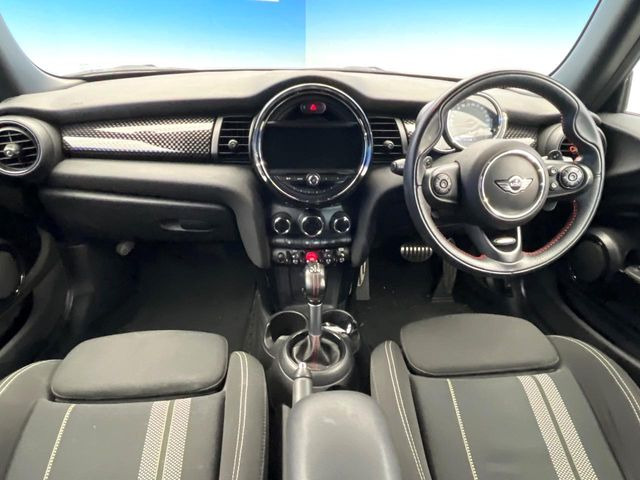 �A���ԃO���[�v���݌ɐ���2,000��!�S���̌n��X���烁�[�J�[�E�Ԏ��킸���Љ�o����̂ŁA���Ȃ��Ƀs�b�^���̂��Ԃ�������͂��ł���܂��͂��₢���킹��������