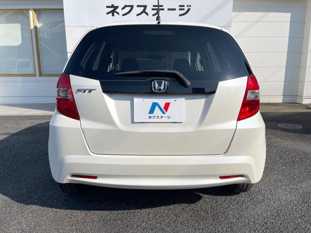 安心の最長10年・走行無制限保証(有償)をご用意。保証内容も充実はもちろん、無料点検&オイル交換や、年中無休の全国・24時間ロードサービスも付帯されておりますのでご安心下さい。