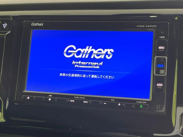 �y�����i�r�z�l�C�̏����i�r�𑕔����Ă���܂��B�i�r�̎g���₷���͂������A�I�[�f�B�I�@�\���[��!�L�����v�◷�s�͂������A�ʋ΂┃�����ȂǕ��i�̃h���C�u���y�����Ȃ�͂���