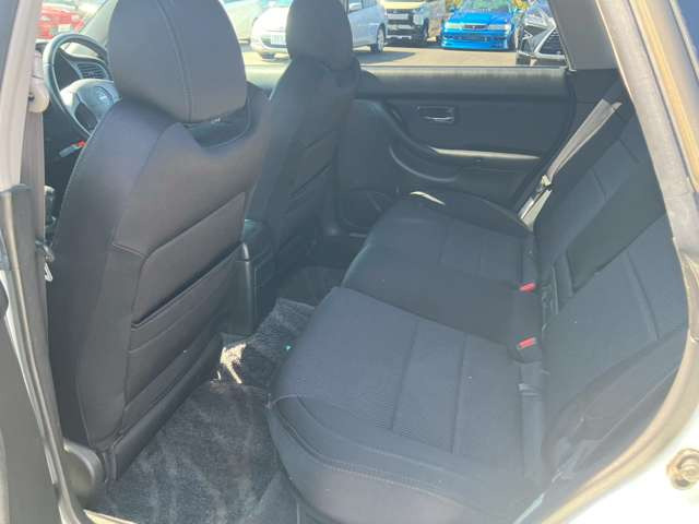 �C�ɂȂ邨�Ԃ�����܂�����E�̓d�b�ԍ����璼�ڂ��X�ɂ��₢���킹���������B�x�����@����ԗ����A��Ԃ܂łȂ�ł������������Ē����܂��B�X�^�b�t�ꓯ���A�����҂����Ă���܂��B