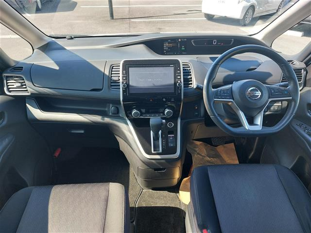 セレナ2.0 ハイウェイスター Vセレクション