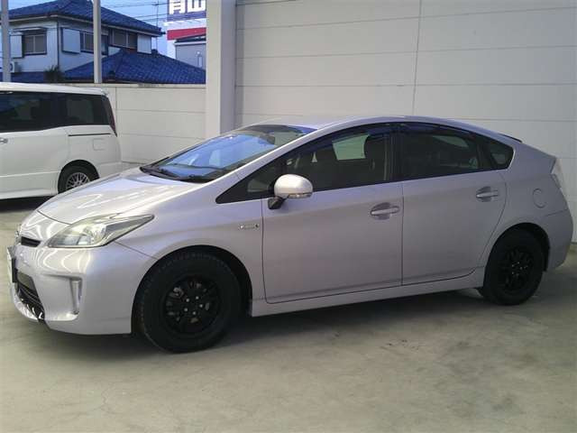 プリウス1.8 S