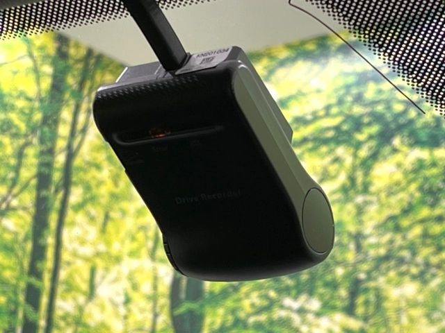 �y�h���C�u���R�[�_�[�z�h���C�u���R�[�_�[����!���s���͂������A������^�]�⎖�̂ɑ��������ہA�f���ŋL�^���A����̃��X�N�ɔ����܂��B���L�^�pSD�J�[�h�͂��q�l�����g�ł��������������K�v������܂��B