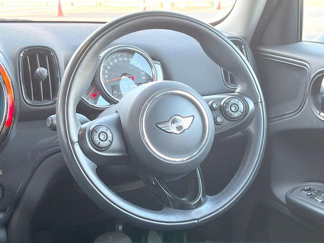 ���n���h�����̃X�������Ȃ��A���ꂢ�ȏ�Ԃ��ێ����Ă���܂��B�e�X�C�b�`���̓�����m�F�ς݂ł��B