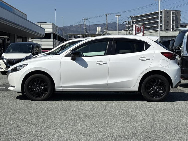 MAZDA21.5 XD ブラックトーンエディション 4WD