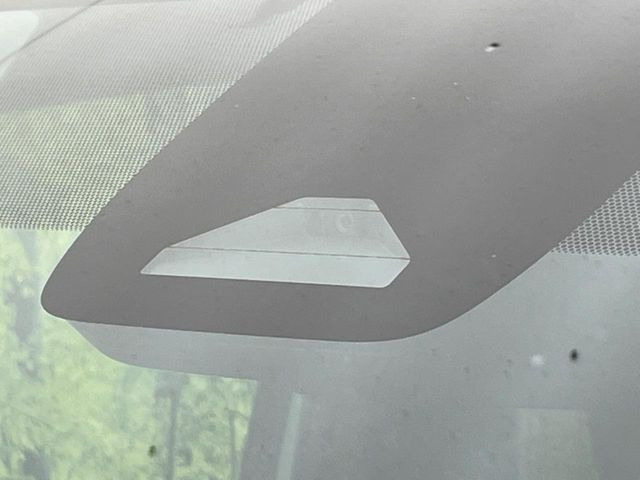 �y�g���^�Z�[�t�e�B�Z���X�z���s���ɑO���̎ԗ�����F�����A�Փ˂������Ȏ��͌x��ƃu���[�L�ŏՓˉ���Ɣ�Q�y�����A�V�X�g�B�����S�Ƀh���C�u�����y���݂��������܂��B