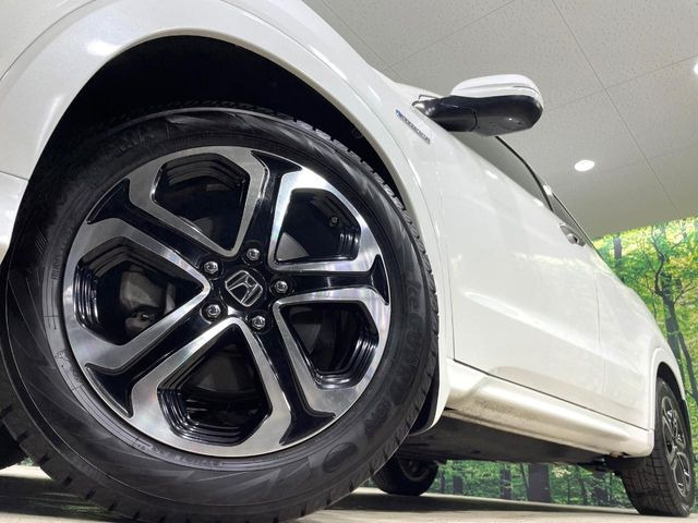 �y����17�C���`�A���~�z�C�[���z�O�ςɃ}�b�`���������A���~�z�C�[���𑕒����Ă���܂��B�e��ЊO�A���~�z�C�[����A�X�^�b�h���X�^�C�����戵�����Ă���܂��B���񂲑��k����������