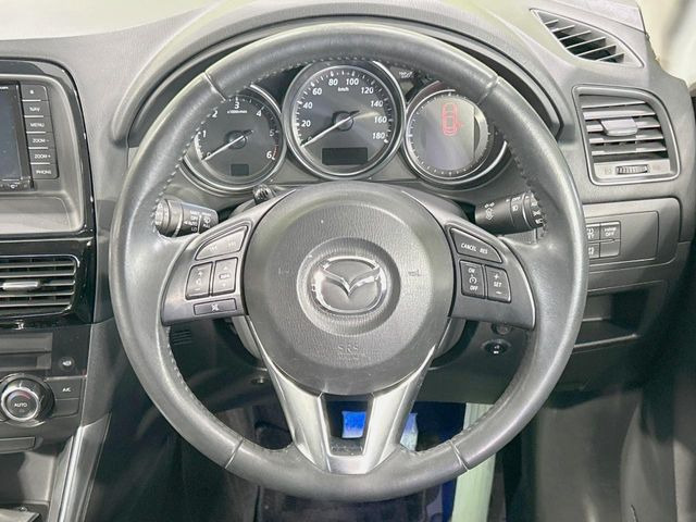 �y�X�e�A�����O�X�C�b�`�z�^�]���A�O������ڐ������炷���ƂȂ��A�I�[�f�B�I���̑��삪�\�ȕ֗��@�\!���S&���K�ȃh���C�u�����o���Ă���܂���