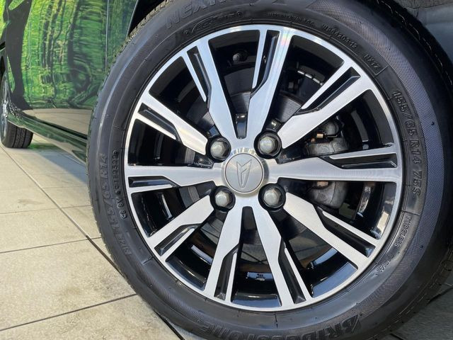 �y����14�C���`�A���~�z�C�[���z�O�ςɃ}�b�`���������A���~�z�C�[���𑕒����Ă���܂��B�e��ЊO�A���~�z�C�[����A�X�^�b�h���X�^�C�����戵�����Ă���܂��B���񂲑��k����������