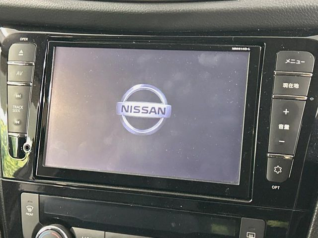 �y���[�J�[����8�C���`�i�r�z�C���e���A�ɗn�����ރX�^�C���b�V���ȁu��p�݌v�v���[�J�[�i�r�𑕔��􎋔F���⑀�쐫�ȂǊ�{���\�ɂ��D��A���㎿�ȃJ�[���C�t�����y���݂��������܂��B