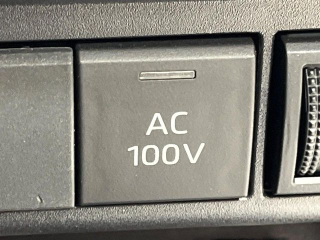 �y�A�N�Z�T���[�R���Z���g�z�L�����v��X�|�[�c�A�A�E�g�h�A�ł̃A�N�e�B�r�e�B�͂������A�ЊQ�E��d�̍ۂɏ����ɂ��Ȃ�AC100V�R���Z���g�𑕔���P�[�^�C��^�u���b�g�A�Q�[���@��̏[�d�ɂ���