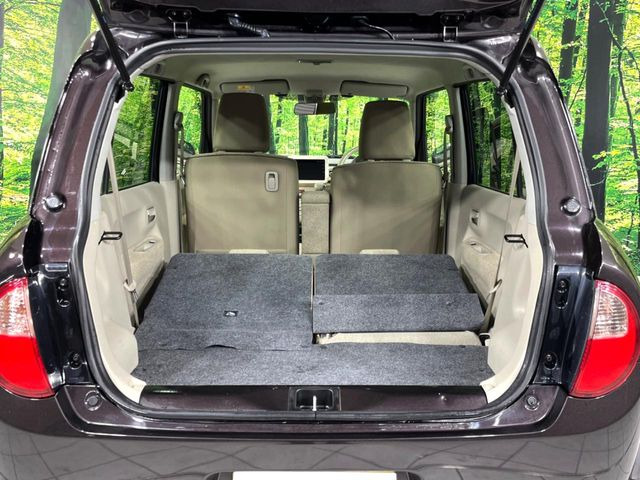 ���i�̂���������ʋ΁A���}���ɏ\���ȉ׎��X�y�[�X���m�ۂ��Ă���܂��B�Z�J���h�V�[�g��|���ƁA�傫�ȉו��̐ύڂ��\�ł���