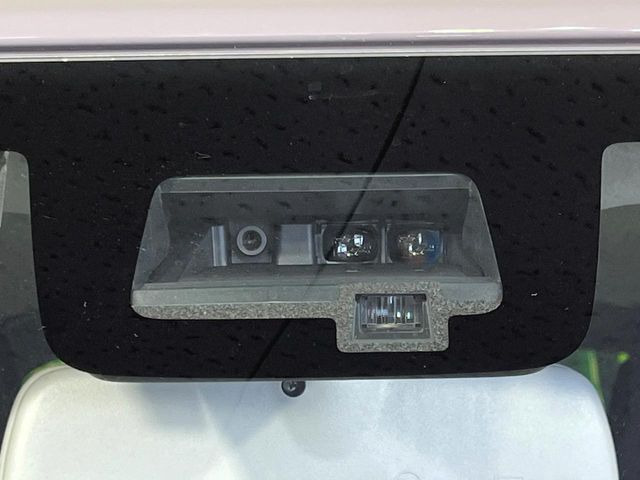 �y�X�Y�L �Z�[�t�e�B�T�|�[�g�z���s���ɑO���̎ԗ�����F�����A�Փ˂������Ȏ��͌x��ƃu���[�L�ŏՓˉ���Ɣ�Q�y�����A�V�X�g�B�����S�Ƀh���C�u�����y���݂��������܂��B