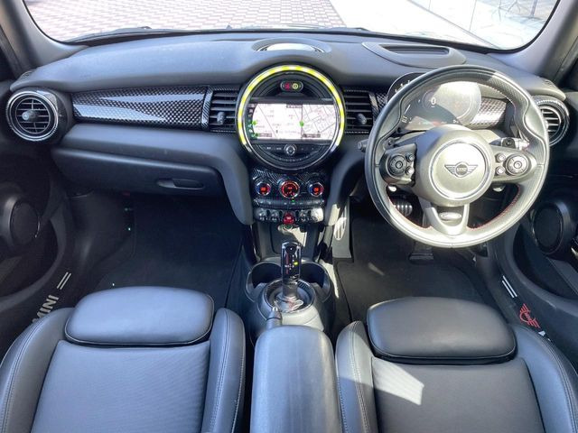 �A���ԃO���[�v���݌ɐ���2,000��!�S���̌n��X���烁�[�J�[�E�Ԏ��킸���Љ�o����̂ŁA���Ȃ��Ƀs�b�^���̂��Ԃ�������͂��ł���܂��͂��₢���킹��������