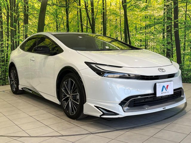 高透明度のガラス皮膜で撥水はもちろん、上質なツヤ・光沢を実現。紫外線や酸性雨から大切な愛車を保護し、色あせ・劣化を防止。「弾スプラッシュコート」、「弾プリミッサコート」からお選びいただけます。