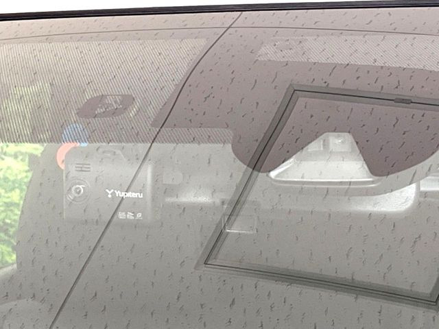 �y�G�}�[�W�F���V�[�u���[�L�z���s���ɑO���̎ԗ�����F�����A�Փ˂������Ȏ��͌x��ƃu���[�L�ŏՓˉ���Ɣ�Q�y�����A�V�X�g�B�����S�Ƀh���C�u�����y���݂��������܂��B