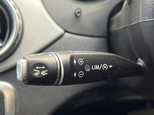 ���f�B�X�g���j�b�N�v���X:�s�s�A�x�O�A�������H�Ȃǂ̑��s���ɁA�X�e���I�}���`�p�[�p�X�J�����ƃ��[�_�[�Z���T�[�ɂ��A�O���Ԃ�F�����đ��x�ɉ������Ԋԋ������ێ����鎟����̃N���R��!