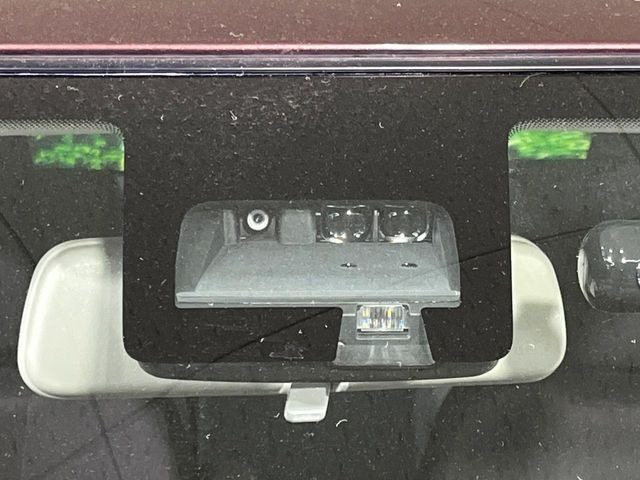 �y�X�Y�L �f���A���Z���T�[�u���[�L�T�|�[�g�z���s���ɑO���̎ԗ�����F�����A�Փ˂������Ȏ��͌x��ƃu���[�L�ŏՓˉ���Ɣ�Q�y�����A�V�X�g�B�����S�Ƀh���C�u�����y���݂��������܂��B