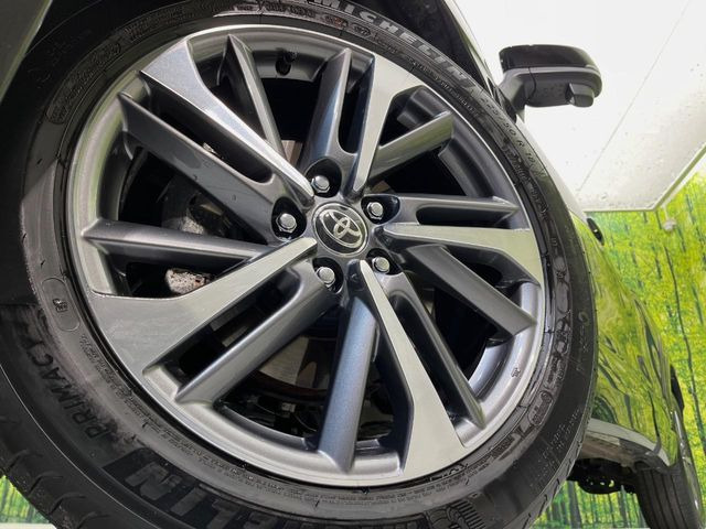 �y����18�C���`�A���~�z�C�[���z�O�ςɃ}�b�`���������A���~�z�C�[���𑕒����Ă���܂��B�e��ЊO�A���~�z�C�[����A�X�^�b�h���X�^�C�����戵�����Ă���܂��B���񂲑��k����������