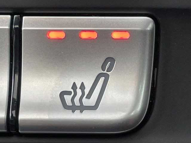 ���t�����g�V�[�g�q�[�e�B���O:�^�]�ȁE����ȋ��ɎO�i�K�Œ��߂��\�ȃV�[�g�q�[�^�[�𑕔����Ă���܂��B�G�߂��킸���K�ɂ��g�p���������܂��B