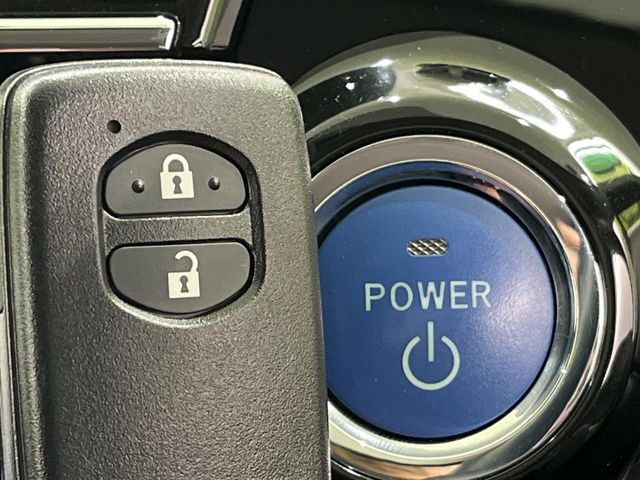 �y�X�}�[�g�L�[�z�J�o����|�P�b�g�ɓ��ꂽ�܂܂ł��h�A�̎{���E�������\�ȃX�}�[�g�L�[�𑕔��B�G���W���̃I���E�I�t�����J�M�����o���K�v����������Ƃ��Ă��֗��ł���