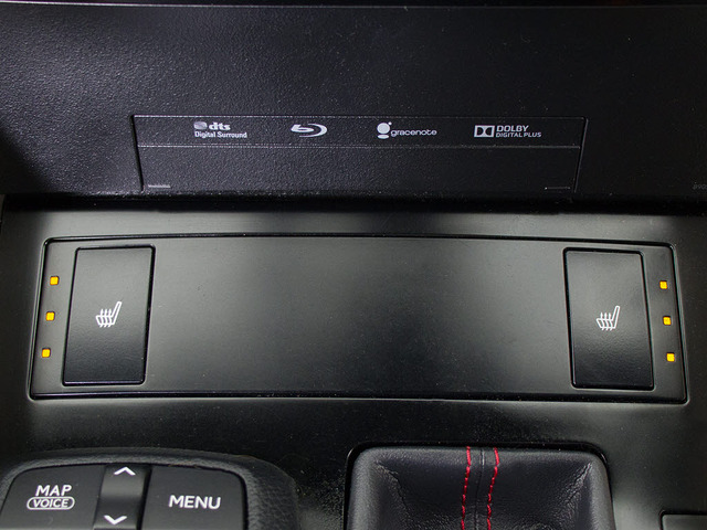 ★快適シートヒーターを装備しています!高級車ならではの装備です!シートが暖まる機能!寒い冬も快適にご乗車頂けますよ!!