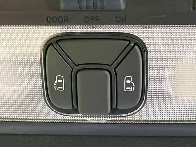 �y�����p���[�X���C�h�h�A�z�X�}�[�g�L�[��^�]�Ȃ̃X�C�b�`�Ō�ȗ����X���C�h�h�A�̊J���\���d��������͂����ăh�A���J����K�v�������A�����Ȃ��q�l�ł��ȒP�ɊJ���߂ł����K�ł���