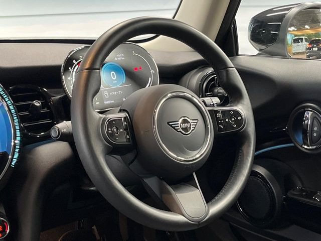 ���n���h�����̃X�������Ȃ��A���ꂢ�ȏ�Ԃ��ێ����Ă���܂��B�e�X�C�b�`���̓�����m�F�ς݂ł��B