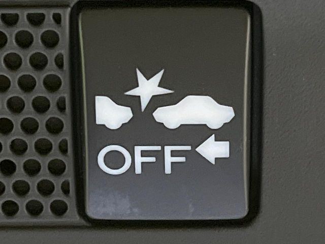 �y�A�C�T�C�g�R�A�e�N�m���W�[�z�O���̎ԗ��������m���A�Փ˂������Ȏ��͌x��Œ��ӂ𑣂��A�u���[�L�𓥂ޗ͂��T�|�[�g�B�u���[�L�𓥂߂Ȃ������ꍇ�͏Փ˔�Q�y���u���[�L���쓮�A�Փˉ�����T�|�[�g���܂��B