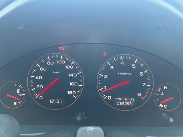 �C�ɂȂ邨�Ԃ�����܂�����E�̓d�b�ԍ����璼�ڂ��X�ɂ��₢���킹���������B�x�����@����ԗ����A��Ԃ܂łȂ�ł������������Ē����܂��B�X�^�b�t�ꓯ���A�����҂����Ă���܂��B