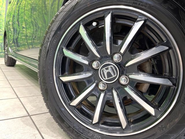 �y����14�C���`�A���~�z�C�[���z�O�ςɃ}�b�`���������A���~�z�C�[���𑕒����Ă���܂��B�e��ЊO�A���~�z�C�[����A�X�^�b�h���X�^�C�����戵�����Ă���܂��B���񂲑��k����������