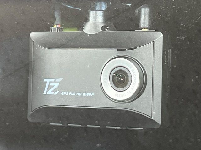 �y�h���C�u���R�[�_�[�z�h���C�u���R�[�_�[����!���s���͂������A������^�]�⎖�̂ɑ��������ہA�f���ŋL�^���A����̃��X�N�ɔ����܂��B���L�^�pSD�J�[�h�͂��q�l�����g�ł��������������K�v������܂��B