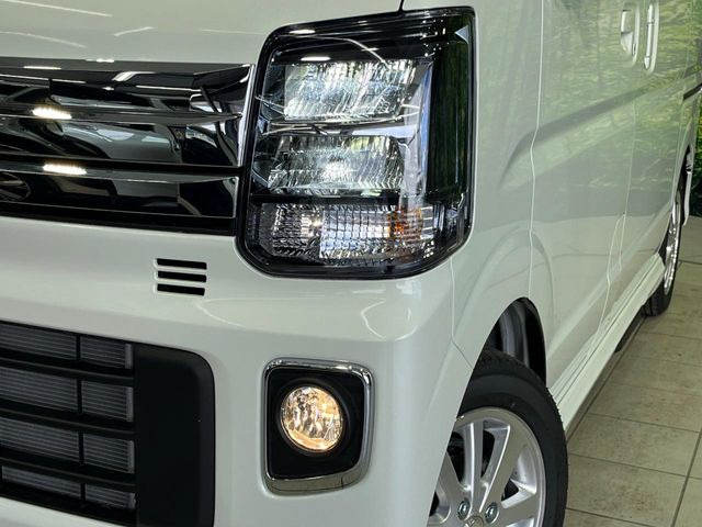 �yLED�w�b�h���C�g�z���V����ԑ��s�����ǍD�Ȏ��E���m�ۂ����S���ĉ^�]�ł��鍂�P�xLED�w�b�h���C�g�𑕔�!�_�����x�������A����d�͂��}�����Ă��܂��B