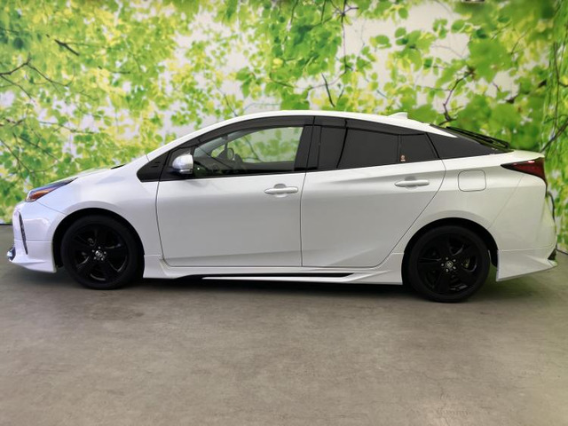 プリウス1.8 S ツーリングセレクション ブラックエディション