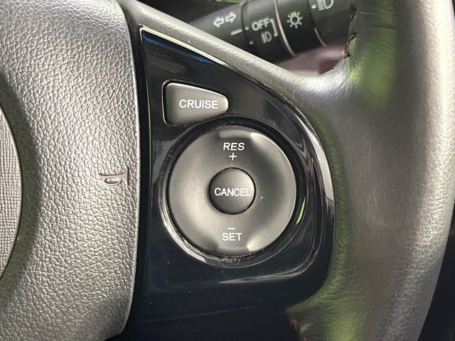 �y�N���[�Y�R���g���[���z�������H�����N���N���s�B�A�N�Z���𗣂��Ă���葬�x�ő��s���ł��A�������^�]���̕��S���y��!�����E�������ȒP�ȃX�C�b�`����Œ����ł��܂��B