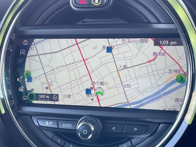 �������i�r:��̊��̂���i�r�́A����������ԓ������o���Ă���܂��B�I�[�f�B�I�@�\���[�����Ă���܂��̂ŁA�^�]�����y���߂܂���