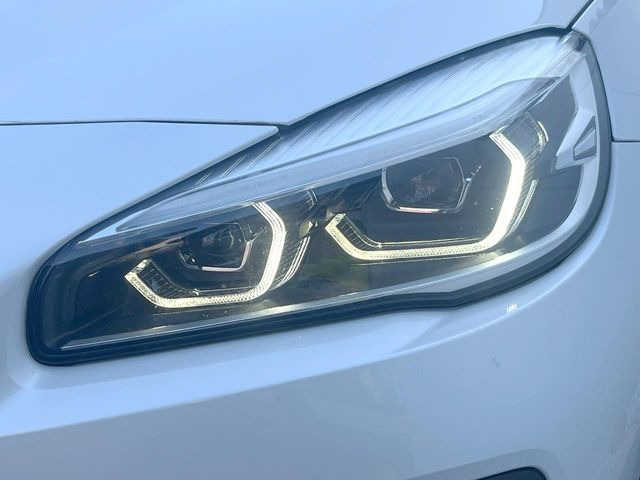 ��LED�w�b�h���C�g:��ԑ��s�����ǍD�Ȏ��E���m�ۂ����S���ĉ^�]�ł��鍂�P�xLED�w�b�h���C�g�𑕔�!�_�����x�������A����d�͂��}�����Ă��܂��B