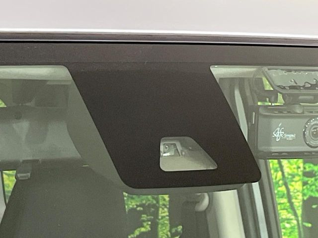 �y�X�}�[�g�A�V�X�g�z���s���ɑO���̎ԗ�����F�����A�Փ˂������Ȏ��͌x��ƃu���[�L�ŏՓˉ���Ɣ�Q�y�����A�V�X�g�B�����S�Ƀh���C�u�����y���݂��������܂��B