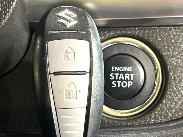 �y�L�[���X�X�^�[�g�V�X�e���z�J�o����|�P�b�g�ɓ��ꂽ�܂܂ł��h�A�̎{���E�������\�ȃX�}�[�g�L�[�𑕔��B�G���W���̃I���E�I�t�����J�M�����o���K�v����������Ƃ��Ă��֗��ł���