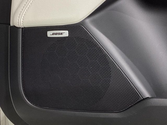 �yBOSE�T�E���h�V�X�e���z���[�J�[�I�v�V�����̍��i�ʃT�E���h�V�X�e���𓋍ځB��p�̃`���[�j���O���{���ꂽ�召�l�X�ȃX�s�[�J�[����ǎ��ȃT�E���h���t�ł��A�Տꊴ���ӂ�鉹����Ԃ����o���܂��B