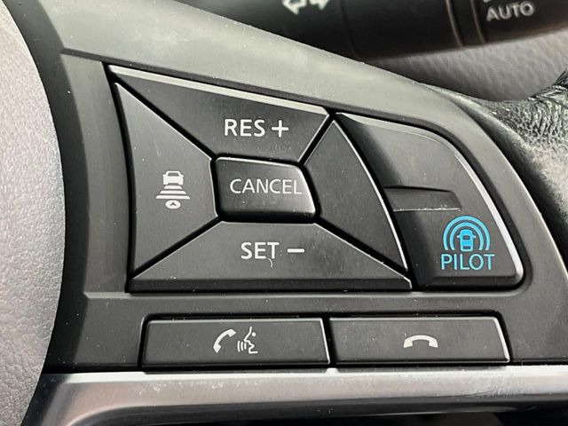 �y�v���p�C���b�g�z�������H�ł̒��������s���y��!!�a�؎��Ə��񑖍s�̃V�[���ŁA�A�N�Z���E�u���[�L�E�X�e�A�����O�������Ő��䂵�A�������^�]�̕��S���y�����Ă���܂���