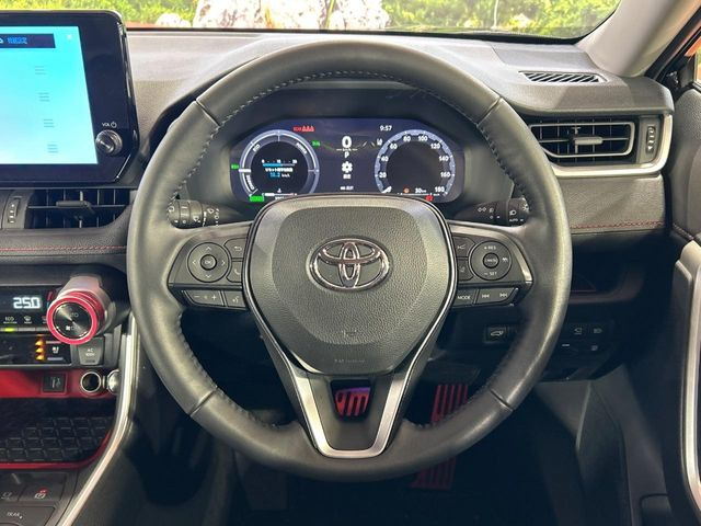 �y�����v�����X�e�A�����O�z�㎿�Ȋv���g�p���邱�ƂŁA��ɂ����������݂ƂĂ��^�]���₷���n���h���ł���